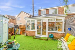 Photo 25- click for photo gallery